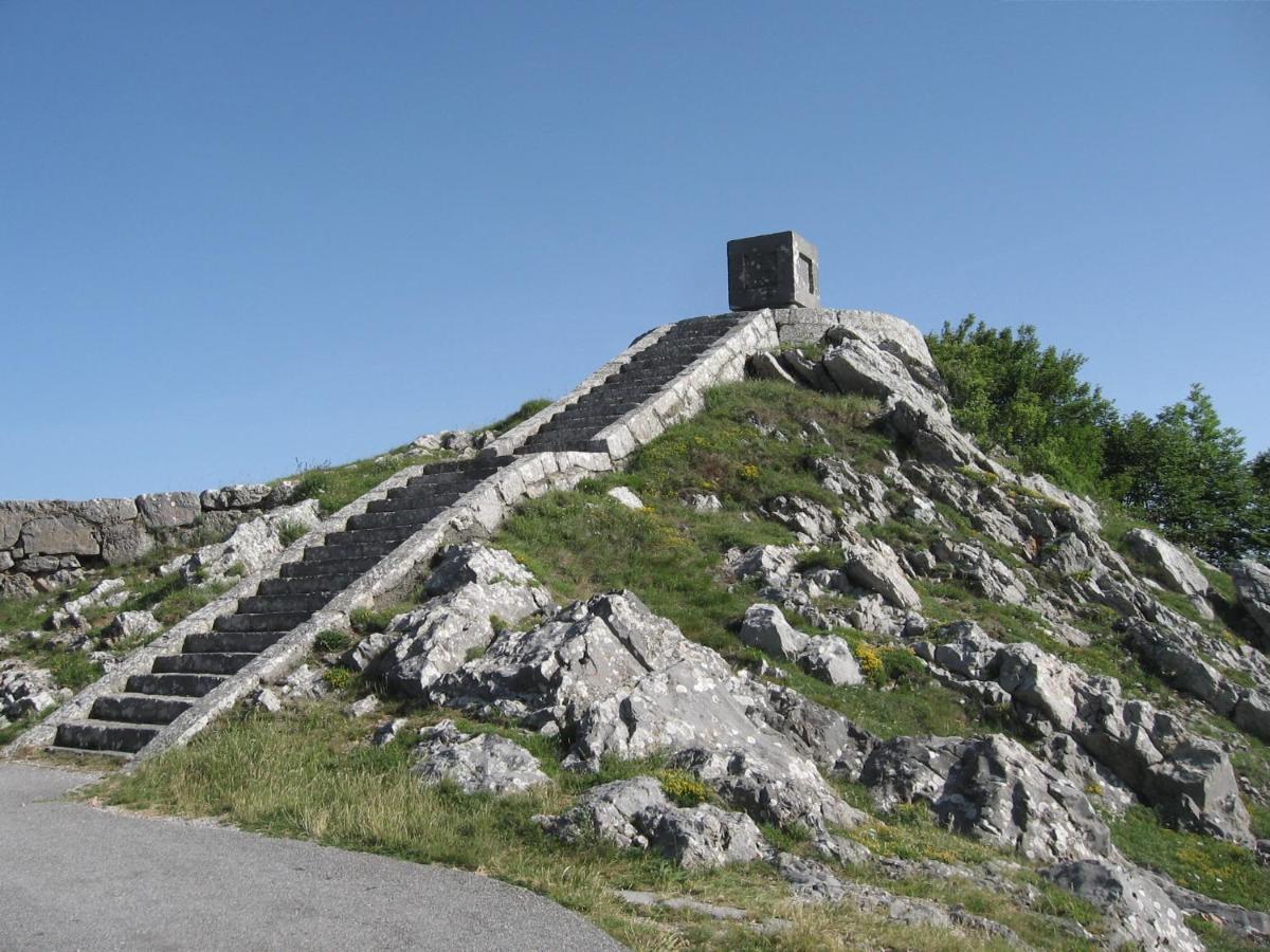 Hotel Sobe Za Nocenje Gospić Exterior foto